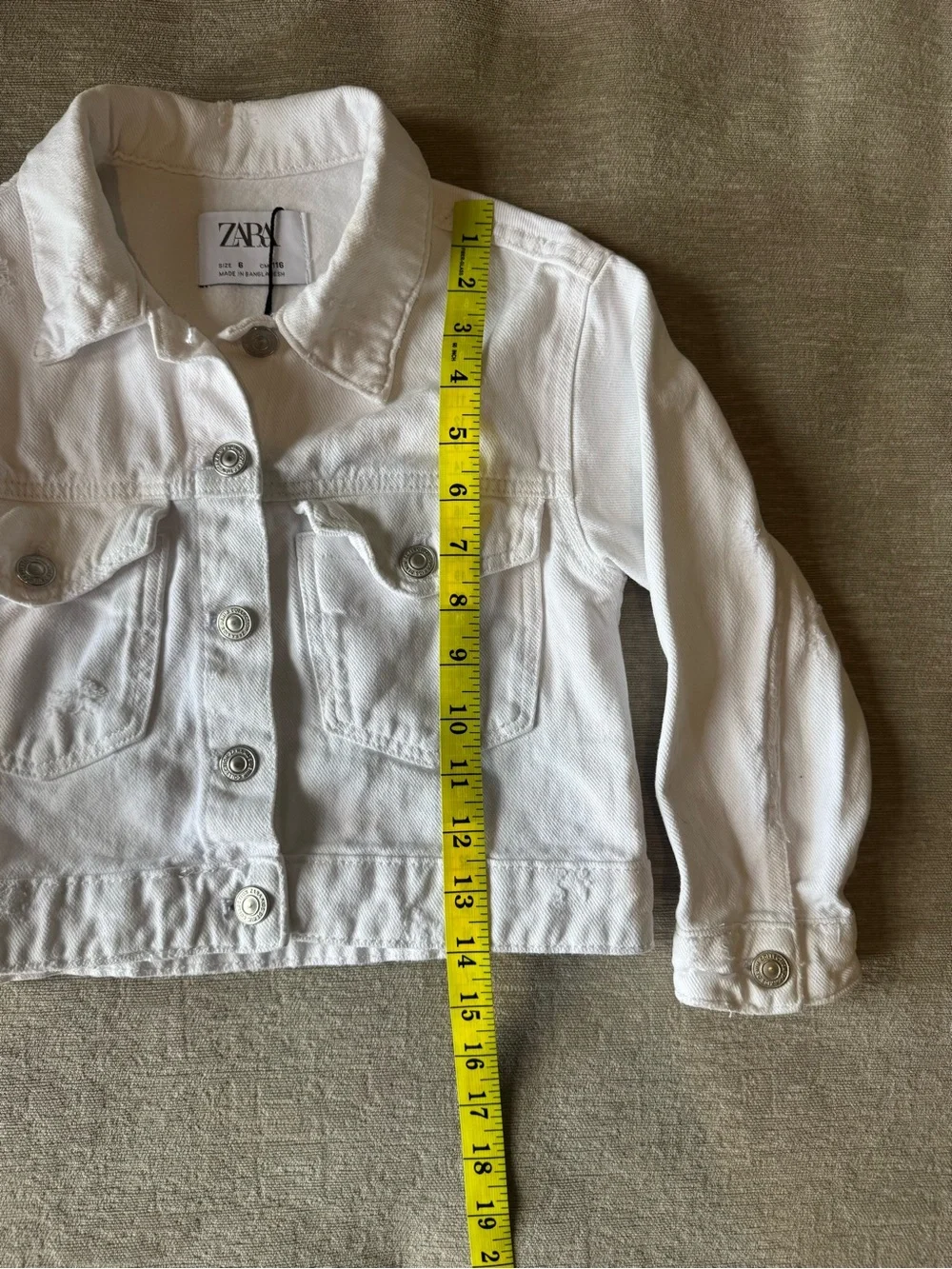 ZARA Girls White Distressed Denim Jacket Size 6 Cropped Jean Jacket